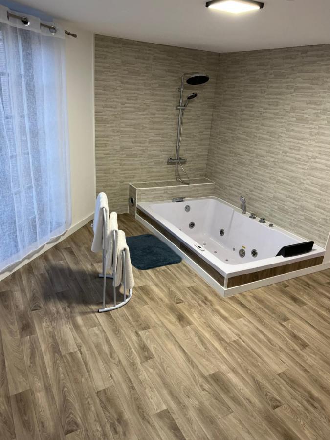 Magnifique Loft 35M2 Jacuzzi Rvb Night 1 Hotel Amiens Eksteriør billede